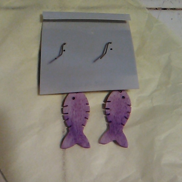 Lavender Fish Earrings - Picture 3 of 7